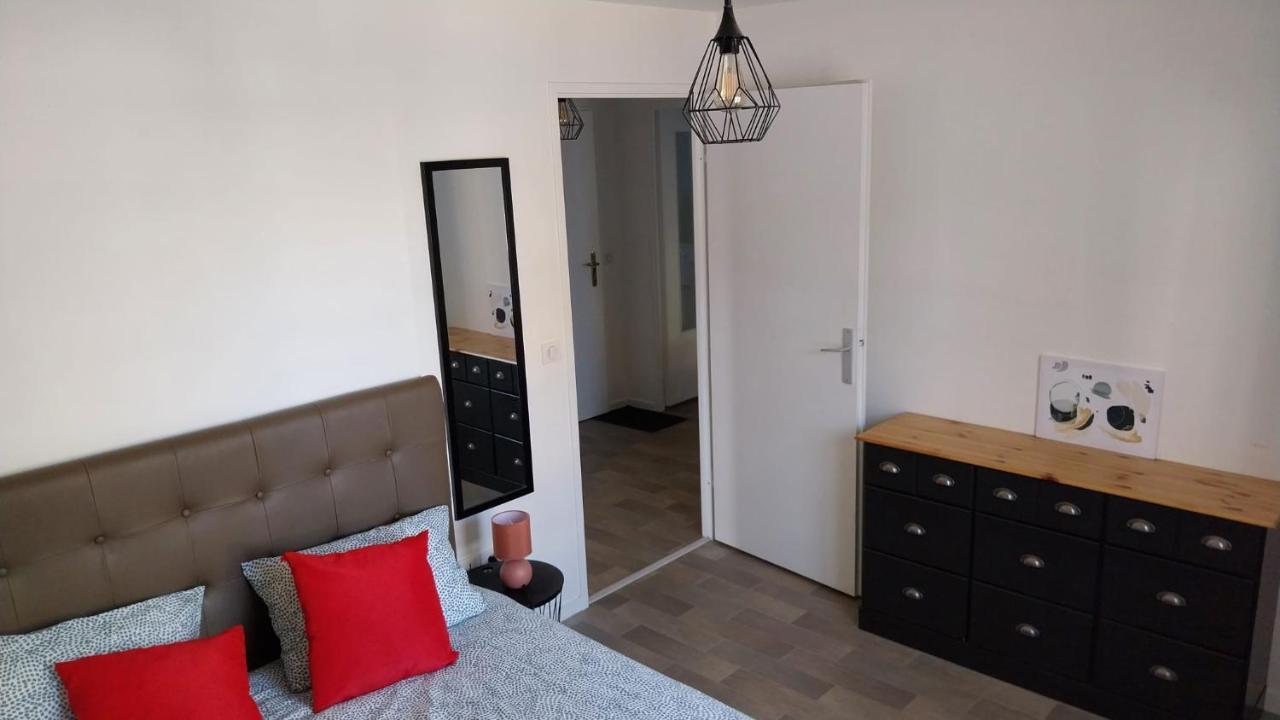 Appartement Cosy - Disneyland & Villages Nature Villeneuve-Saint-Denis Eksteriør bilde